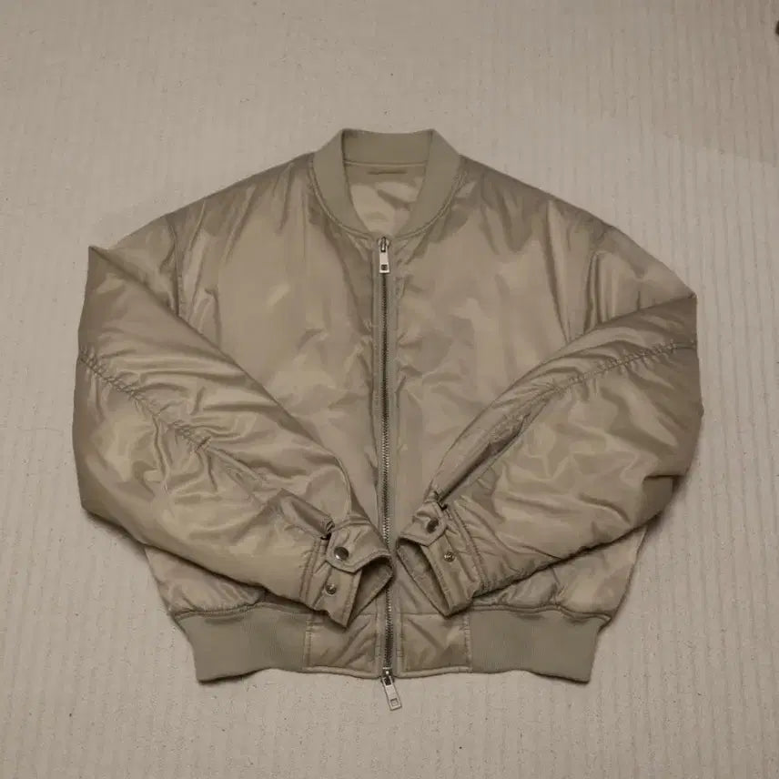 [BUNJANG] coor Oversized MA-1 Cream M / 쿠어(coor) 오버핏 MA-1 크림 M