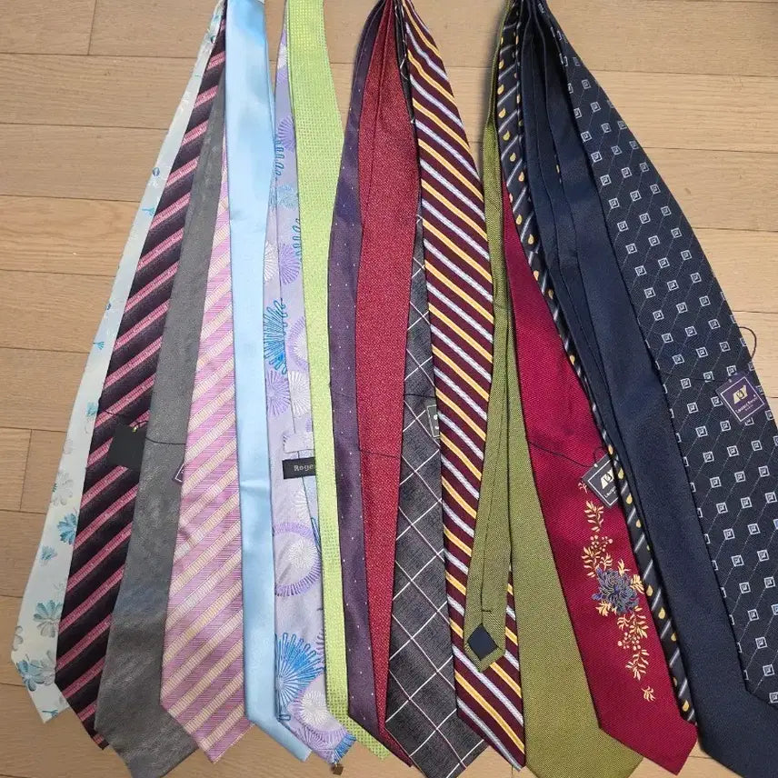 [BUNJANG] 16 Types Silk Necktie Set - New Arrival / 다양한 디자인 새상품 넥타이 16종 실크넥타이