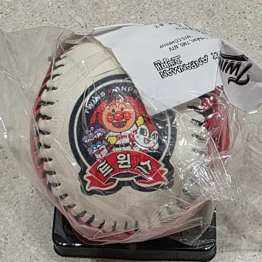 [BUNJANG] LG Twins Anpanman Baseball (Sealed) / LG트윈스 호빵맨 야구공 미개봉