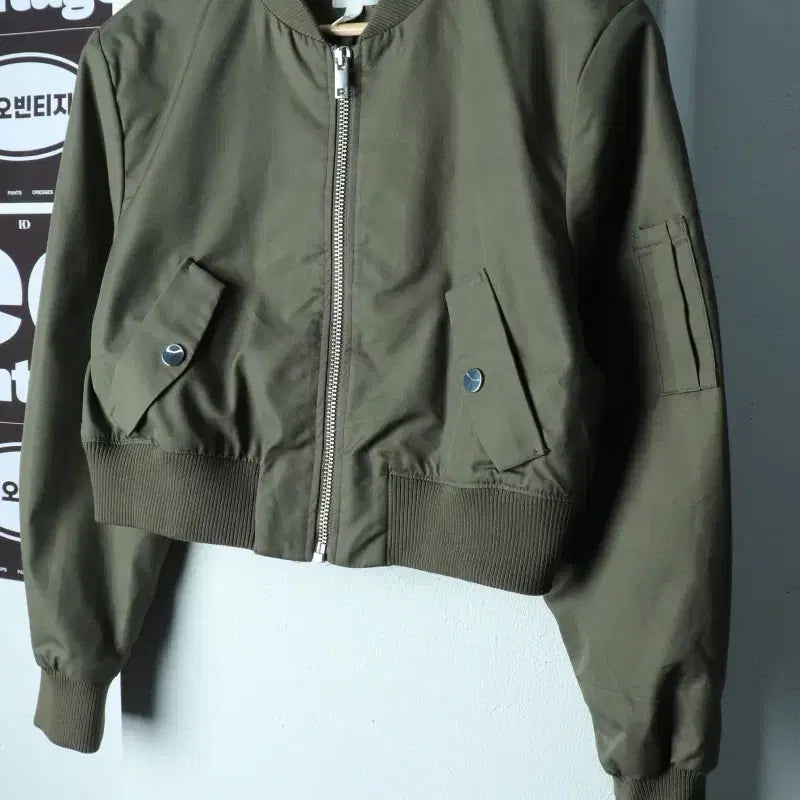 [BUNJANG] H&M Zip-Up Windbreaker Jumper Jacket MA1 Crop / W(XL) 에이치앤엠 집업 바람막이 점퍼자켓 MA1 크롭-H39055