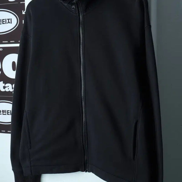 [BUNJANG] Uniqlo Zip-Up Windbreaker Jumper Jacket / (XL) 유니클로 집업 바람막이 점퍼자켓 U라인 풀집업-H39071