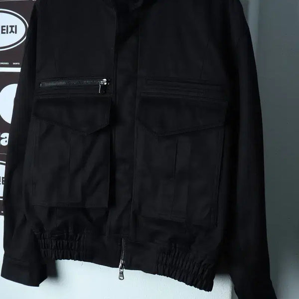 [BUNJANG] Elmood Zip-Up Windbreaker Jacket Bomber Black / (F) 엘무드 집업 바람막이 점퍼자켓 트러커 봄버 블랙-H39074