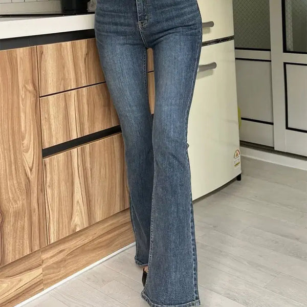 [BUNJANG] KindaMe High-Waist Two-Button Bootcut Jeans / 카인다미 골반볼륨업 투버튼 하이웨스트 중진청 부츠컷