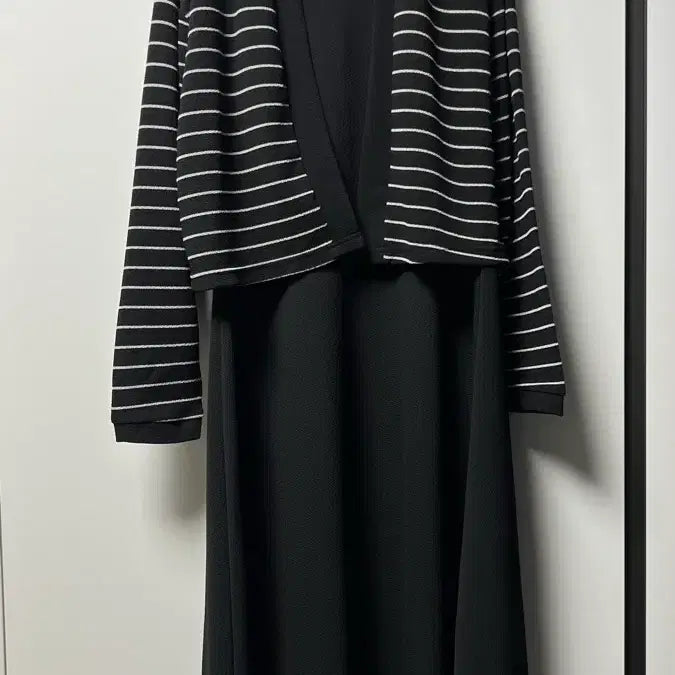 [BUNJANG] Striped Cardigan Set / 원피스 단가라 가디건 세트
