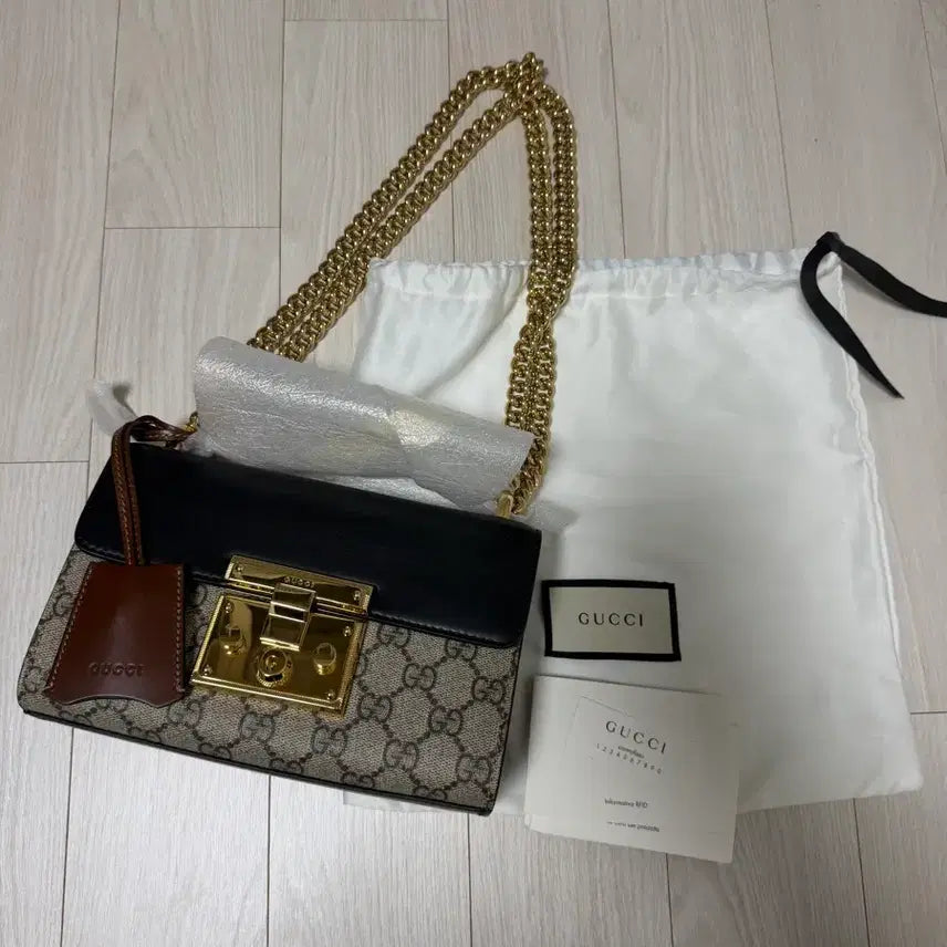 [BUNJANG] Gucci Padlock Shoulder Bag Mini / 구찌 패들락 숄더백 미니