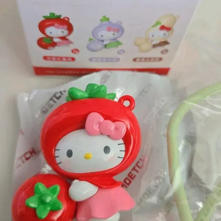 [BUNJANG] Hello Kitty Fruity & Veggie Scented Charm / 헬로키티 향기나는 과일야채 키링