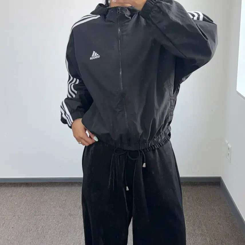 [BUNJANG] Adidas Trefoil Black Windbreaker Jacket / Adidas 아디다스 삼각 블랙 바람막이