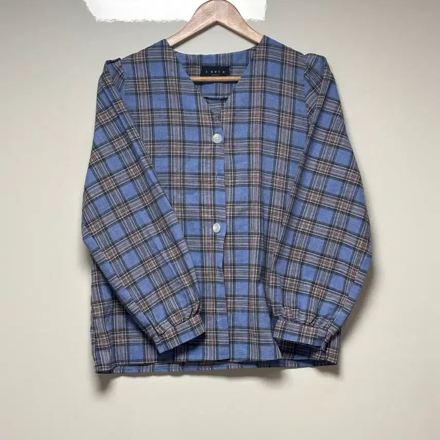 [BUNJANG] Check V-Neck Blouse - Blue / 체크 브이넥 블라우스 블루
