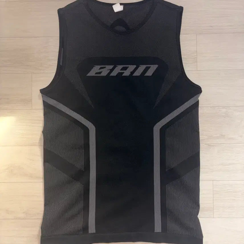 [BUNJANG] Born to Win Eclipse Seamless Tank Top / 본투윈 이클립스 심리스 나시