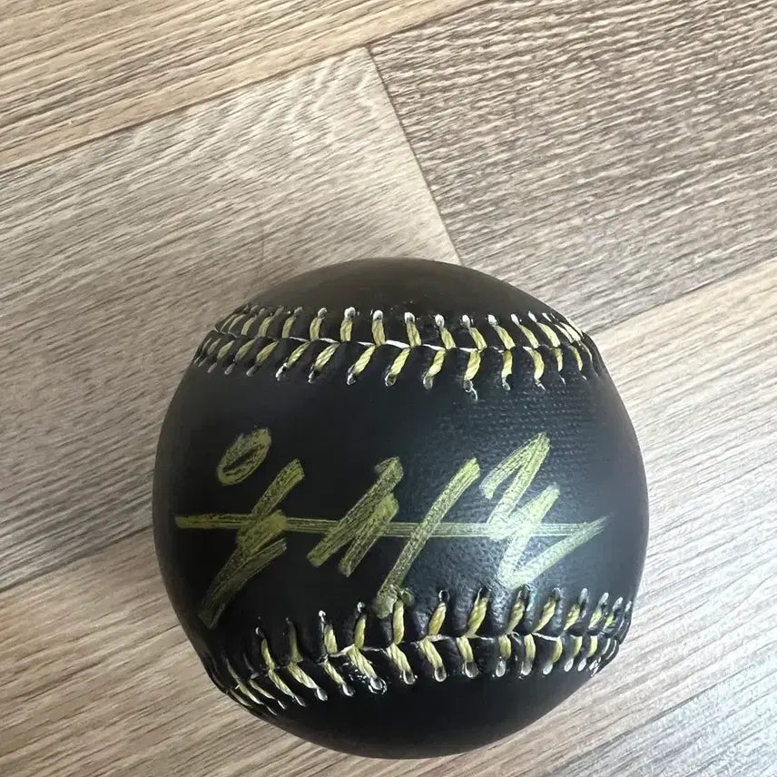 [BUNJANG] Kiwoom Heroes Won Sung-jun Autographed Baseball / 키움히어로즈 원성준 친필싸인볼