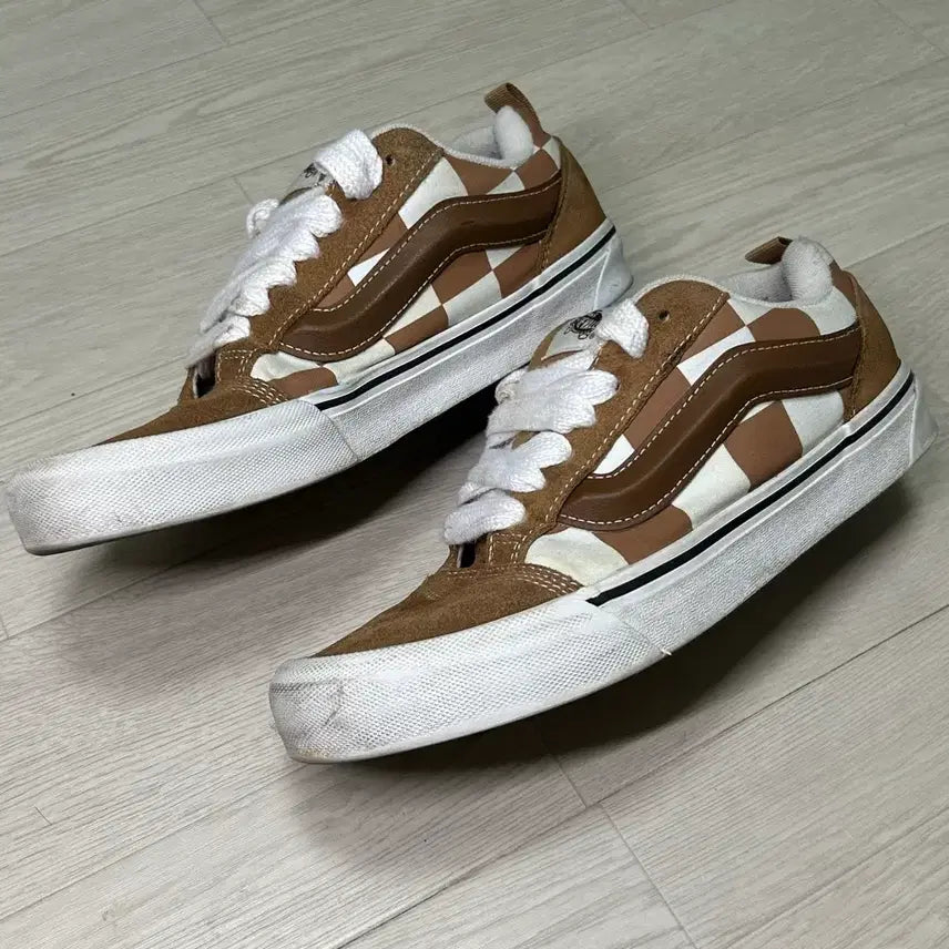 [BUNJANG] Vans New Skool Checkerboard Brown Shoes / 반스 뉴스쿨 체커보드 브라운 270