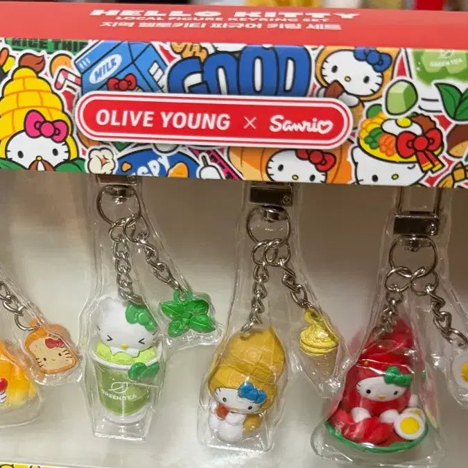 [BUNJANG] Olive Young X Sanrio Hello Kitty Figure Keyring Set / 올리브영 X 산리오 헬로키티 피규어 키링 세트 개별 판매 소금빵 키티