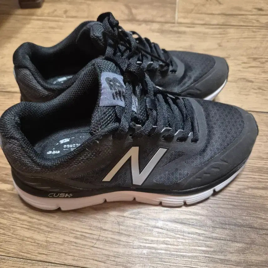 [BUNJANG] New Balance Sneakers / 뉴발란스 운동화