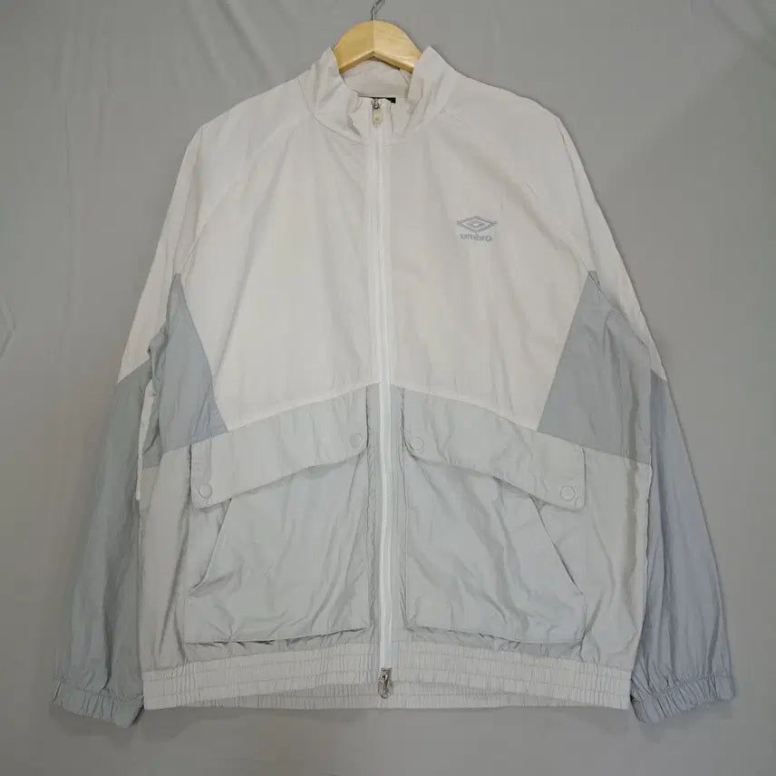 [BUNJANG] Umbro Color-Block Windbreaker Jacket / 엄브로 아이보리 그레이 배색 바람막이