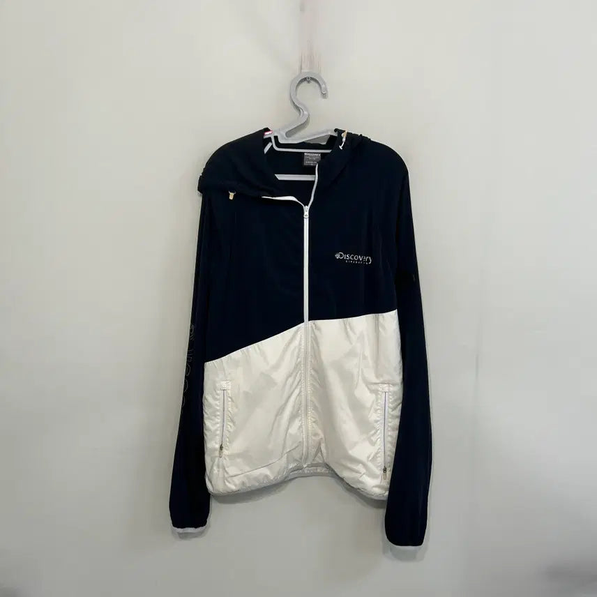 [BUNJANG] Discovery 2020 Men's Windbreaker Jacket / 디스커버리 2020 남성 바람막이 100