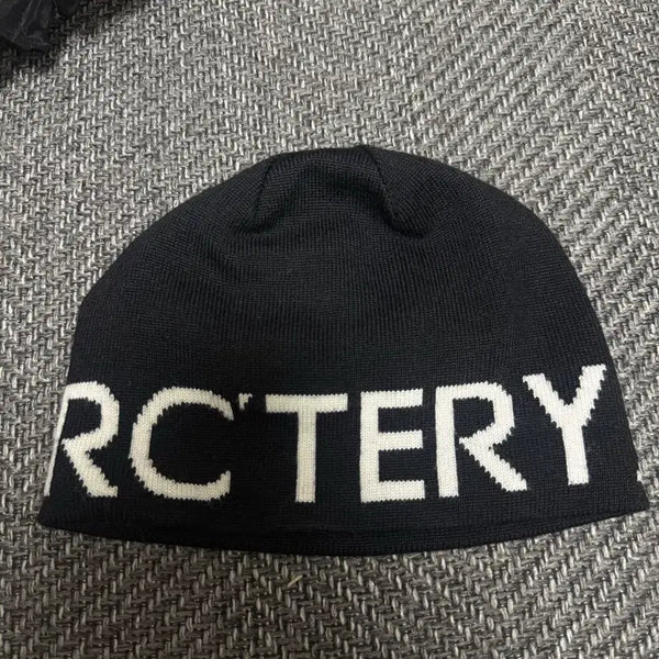 [BUNJANG] Arc'teryx Beanie Black / 아크테릭스 비니 블랙
