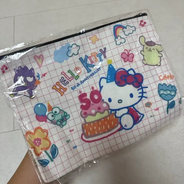 [BUNJANG] Hello Kitty 50th Anniversary Pouch / 헬로키티 50주년 기념 파우치