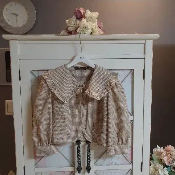 [BUNJANG] Zara Checkered Frill Collar Blouse / 자라 블라우스/55-66