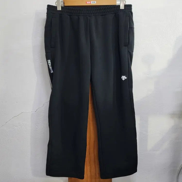 [BUNJANG] Descente Men's Training Pants Black XL / 데상트 남성 트레이닝 팬츠 바지 블랙 95(XL)