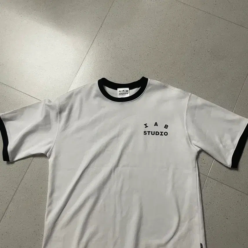[BUNJANG] IAB Studio Eastblissed Size M / 아이앱 스튜디오 이스트블리시드 m사이즈 (새상품급)