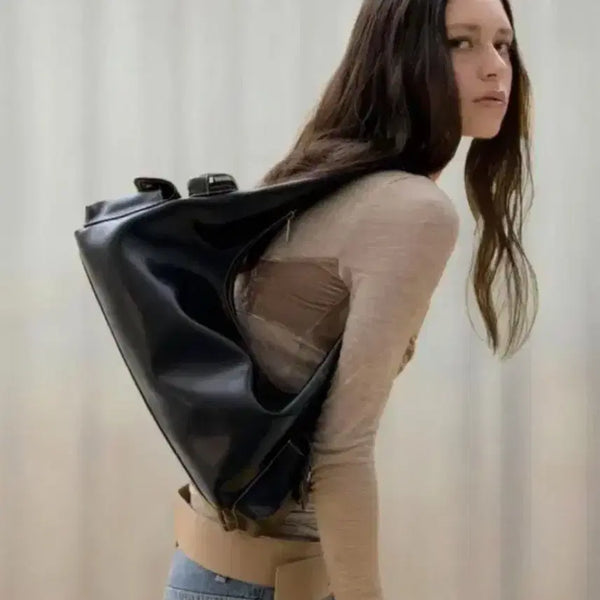 [BUNJANG] Koimooi Pocket Hobo Bag Medium Black / 코이무이 포켓 호보백 미디움 블랙