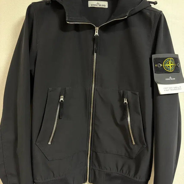 [BUNJANG] Stone Island Light Softshell Hoodie Black / [S] 스톤아일랜드 라이트 소프트쉘 후드집업 블랙