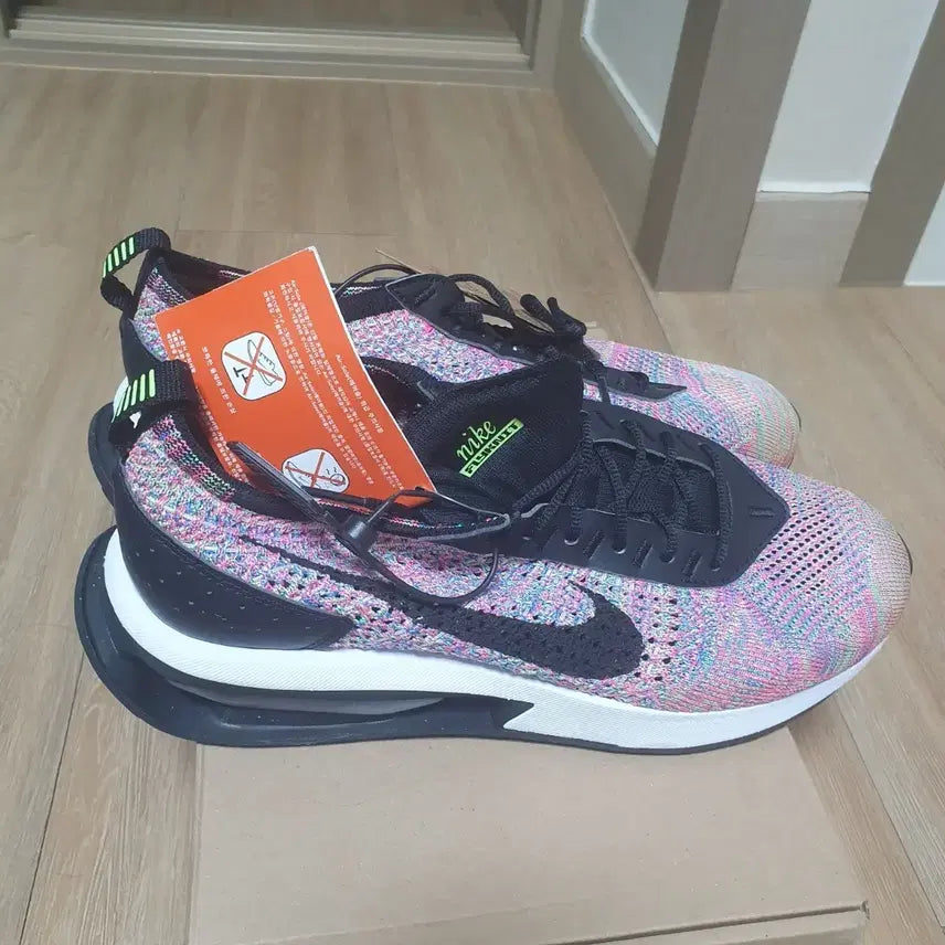[BUNJANG] Nike Flyknit Racer Multicolor / 나이키 플라이니트 레이서 멀티색상