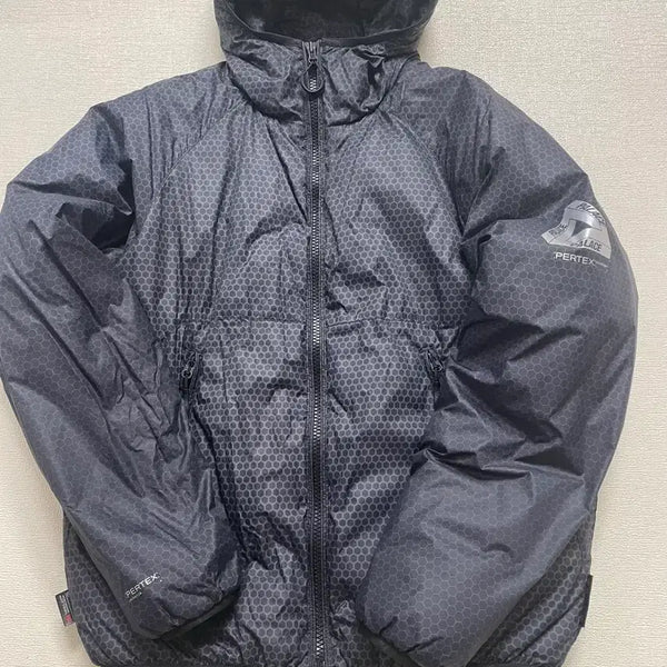 [BUNJANG] Palace Pertex Lightweight Padded Jacket Black Grey / 팔라스 퍼텍스 경량 패딩 자켓 블랙 그레이