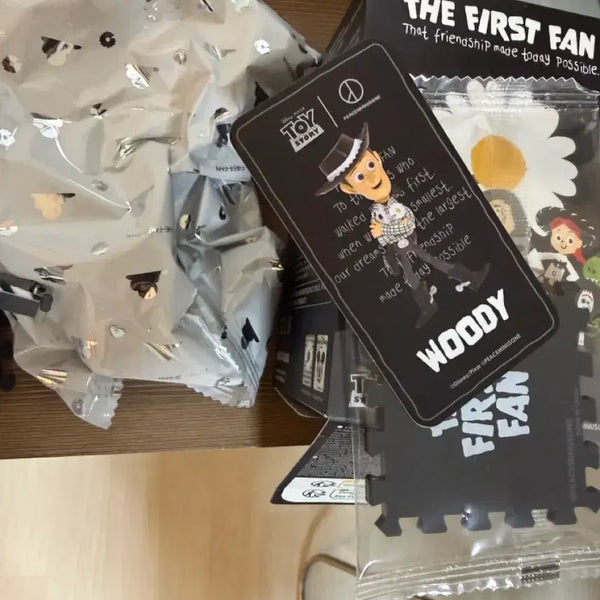 [BUNJANG] PEACEMINUSONE Woody Figure / 피스마이너스원 토이스토리 우디