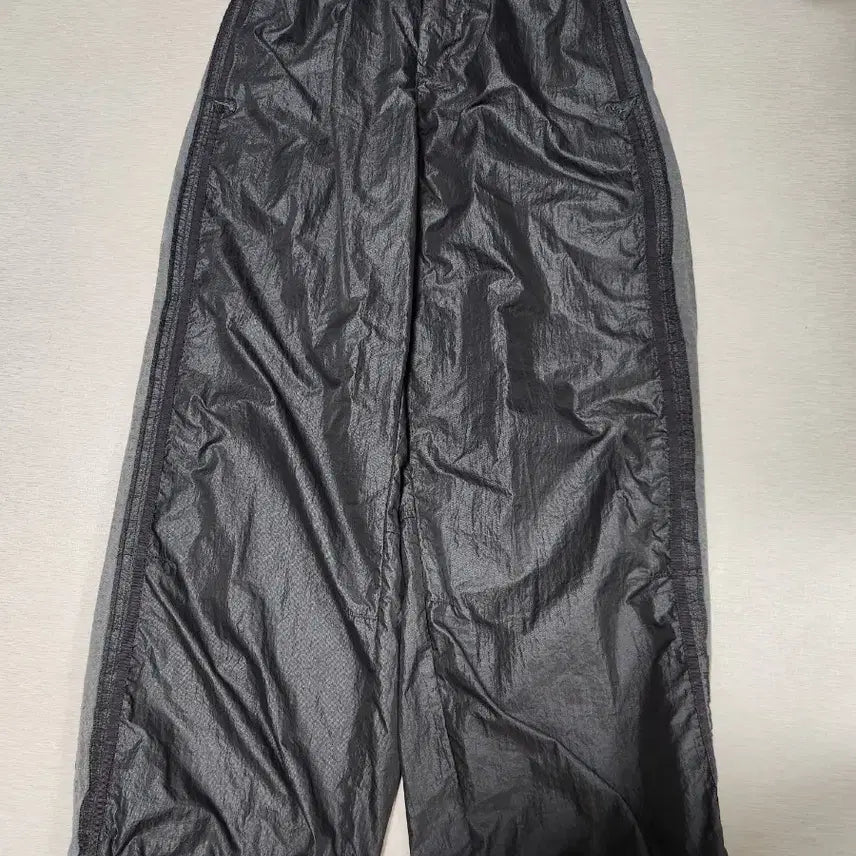 [BUNJANG] Polytelyu Glossy Track Pants Khaki Grey / (4) 폴리테루 글로시 트랙팬츠 카키그레이