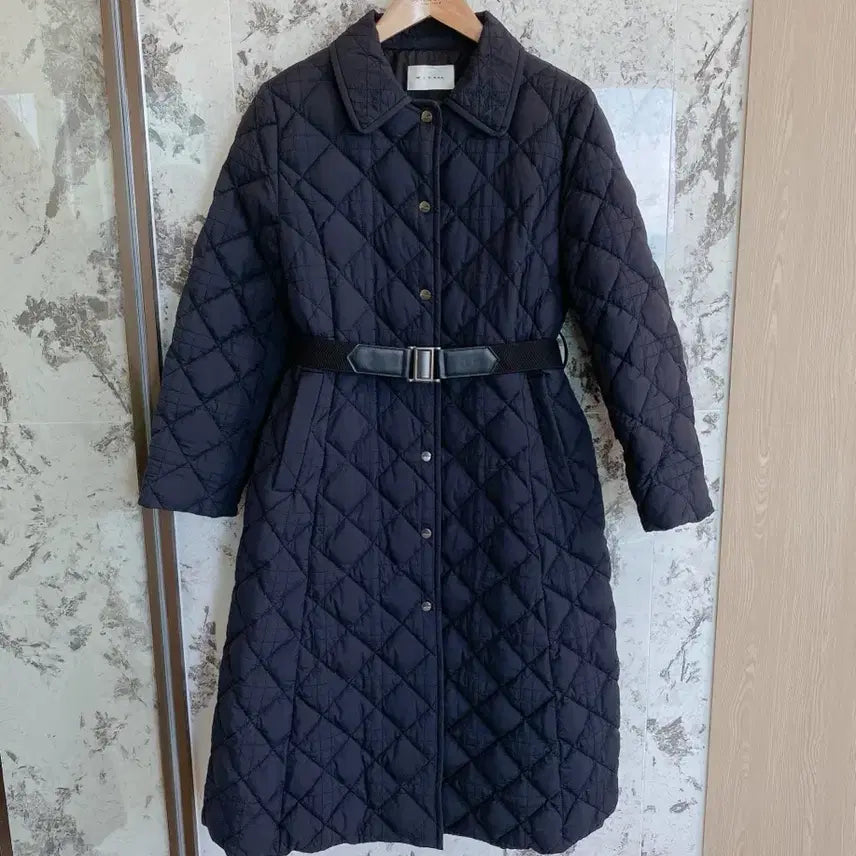 [BUNJANG] MICHAA Navy Quilted Lightweight Goose Long Padding / 새제품 미샤 MICHAA 네이비 퀼팅 롱 경량 구스 패딩