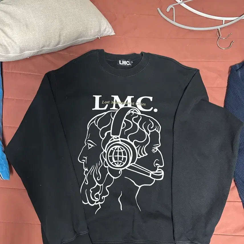 [BUNJANG] LMC Sweatshirt Black M / (M) LMC 맨투맨 블랙 팝니다