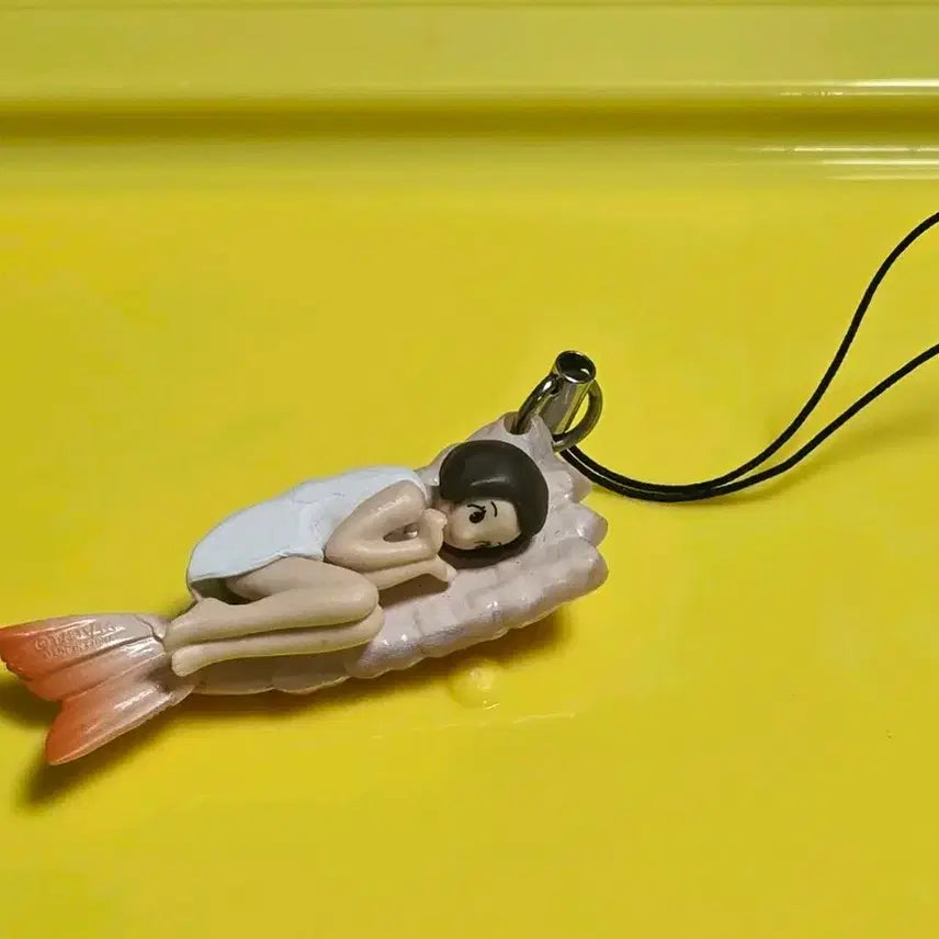 [BUNJANG] Mangsang Eonni Shrimp Sushi Keychain / 망상언니 새우초밥 키링