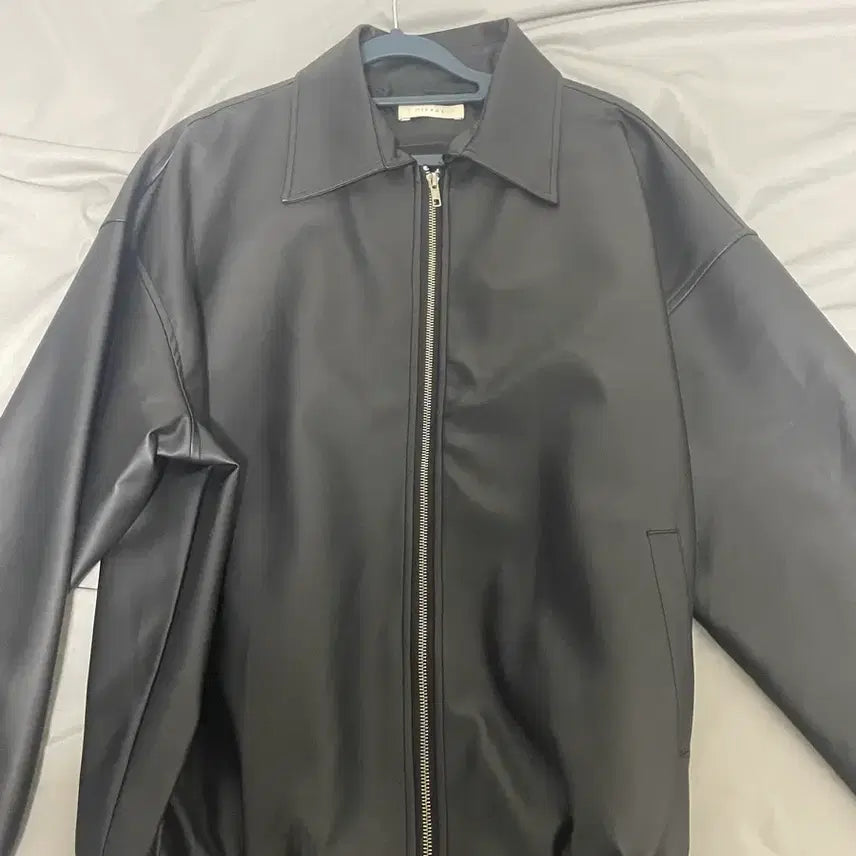 [BUNJANG] Black Leather Jacket / 블랙 레더 자켓