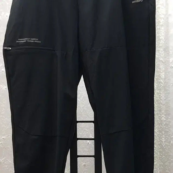 [BUNJANG] Umbro Banding Comfortable Pants / umbro  밴딩편한바지 34~36