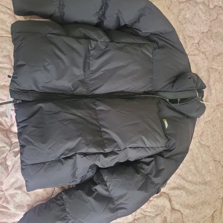 [BUNJANG] National Geographic Padded Jacket / 내셔널지오그래피 패딩팝니다ㅡ