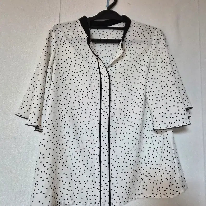 [BUNJANG] Polka Dot Blouse / 도트 블라우스