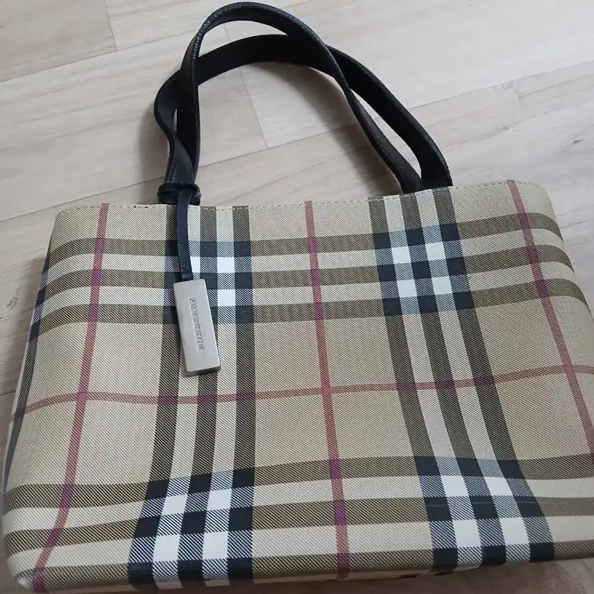 [BUNJANG] Burberry Check Shoulder Bag / 버버리 체크 숄더백