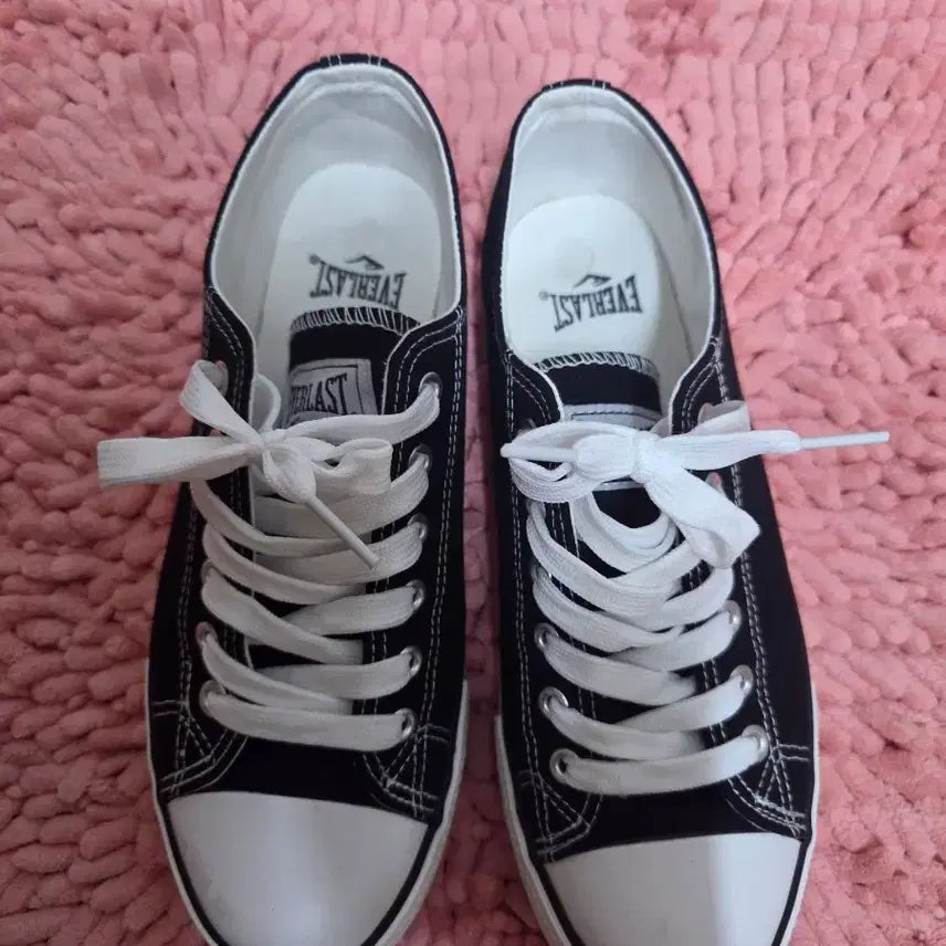 [BUNJANG] EVERLAST Black Canvas Sneakers / 깔끔한 블랙 캔버스 스니커즈