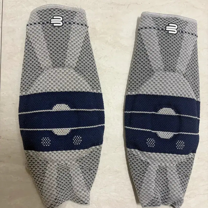 [BUNJANG] Bauerfeind GenuTrain Knee Support Brace Size 3 / 바우어파인트 게뉴트레인 무릎 보호대 사이즈 3