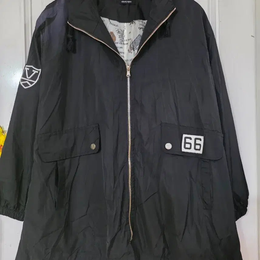 [BUNJANG] Black Hooded Jacket / 요즘유행하는 검정. 고급스러운 핏이이쁜 바스락 후드 자켓