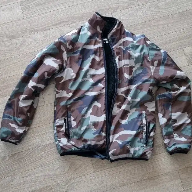 [BUNJANG] thisisneverthat Reversible Camo Fleece Jumper / 디스이즈네버댓 양면 카모후리스