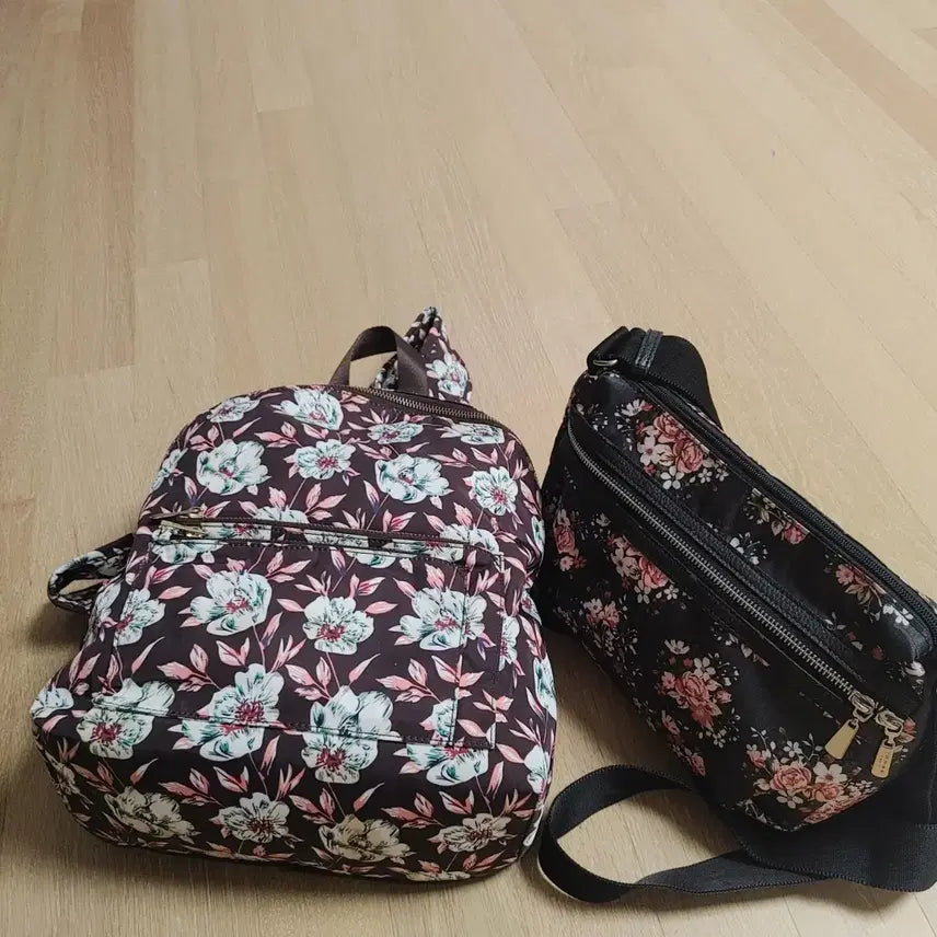 [BUNJANG] Jonak Backpack and Crossbody Bag Set / 조낙 백팩이랑 크로스백
