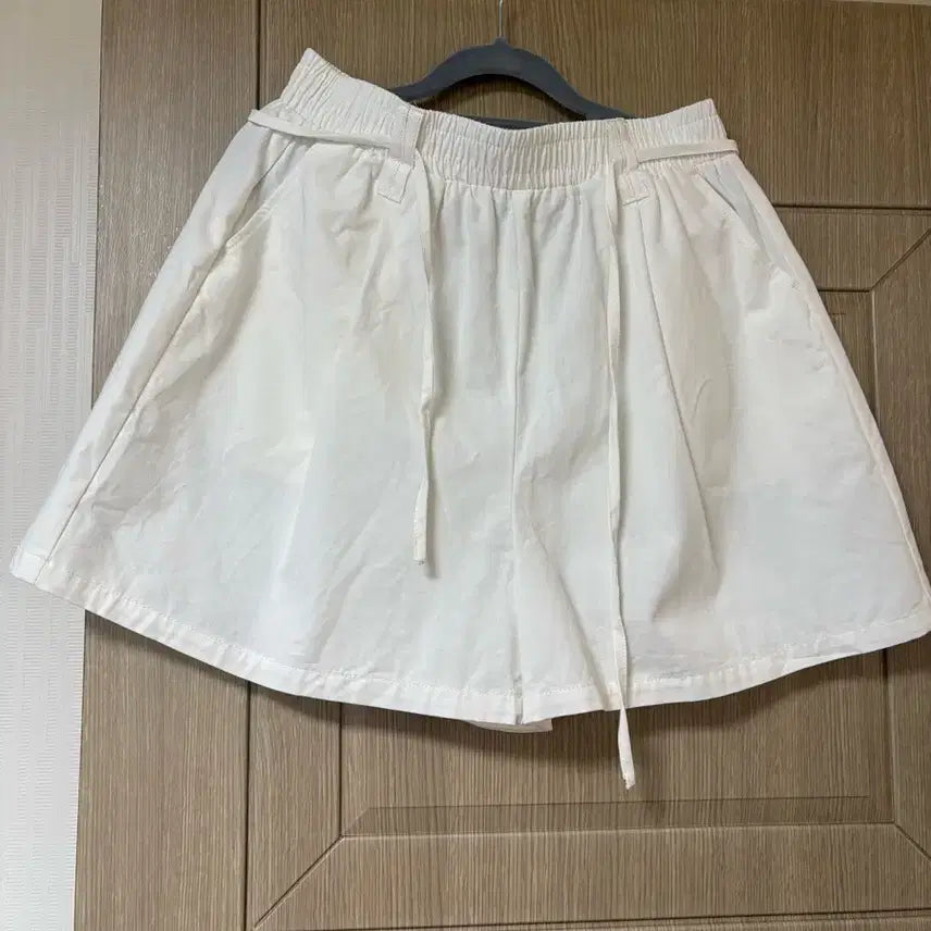 [BUNJANG] J STYLE White Casual Shorts / 제이스타일 흰색 반바지