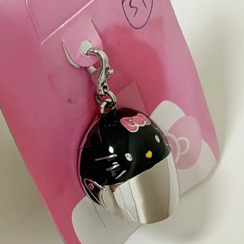[BUNJANG] Hello Kitty Classic Helmet Keyring / [Hello Kitty] 고전키티 헬멧 키링