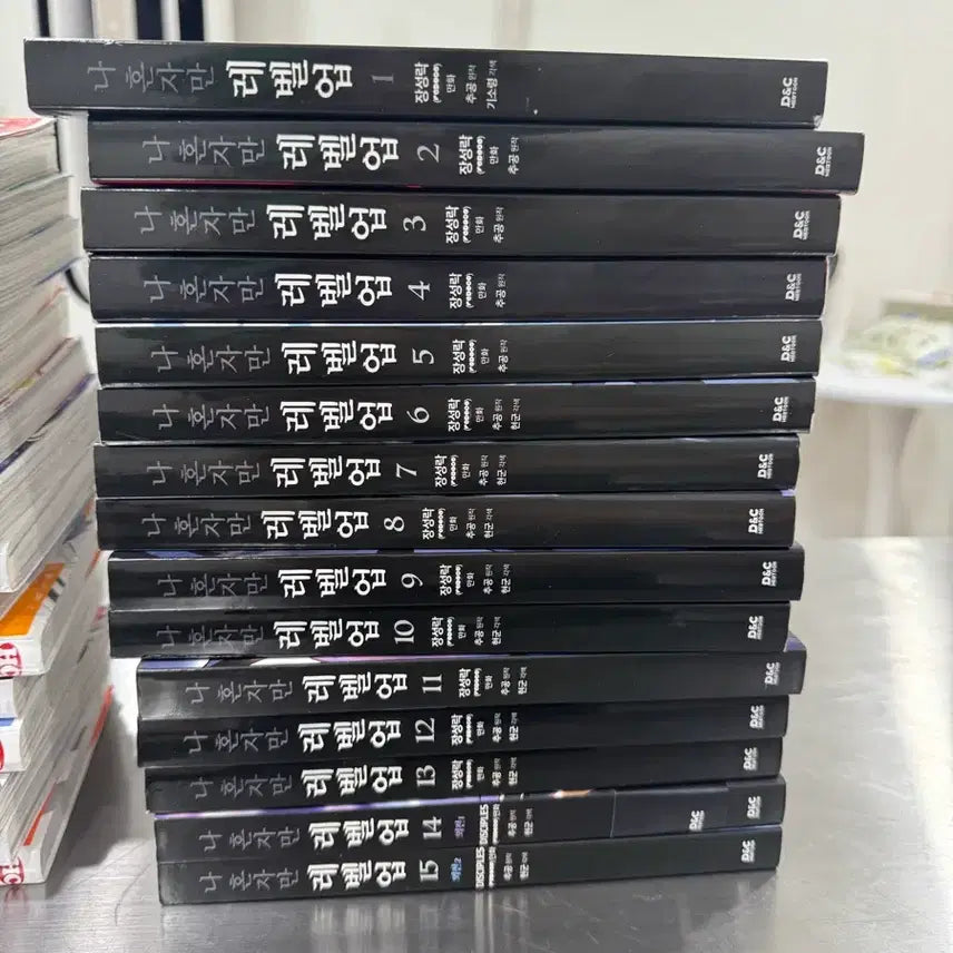 [BUNJANG] Solo Leveling Complete Set Volumes 1-15 / 나혼자만레벨업 전권 1-15 판매합니다