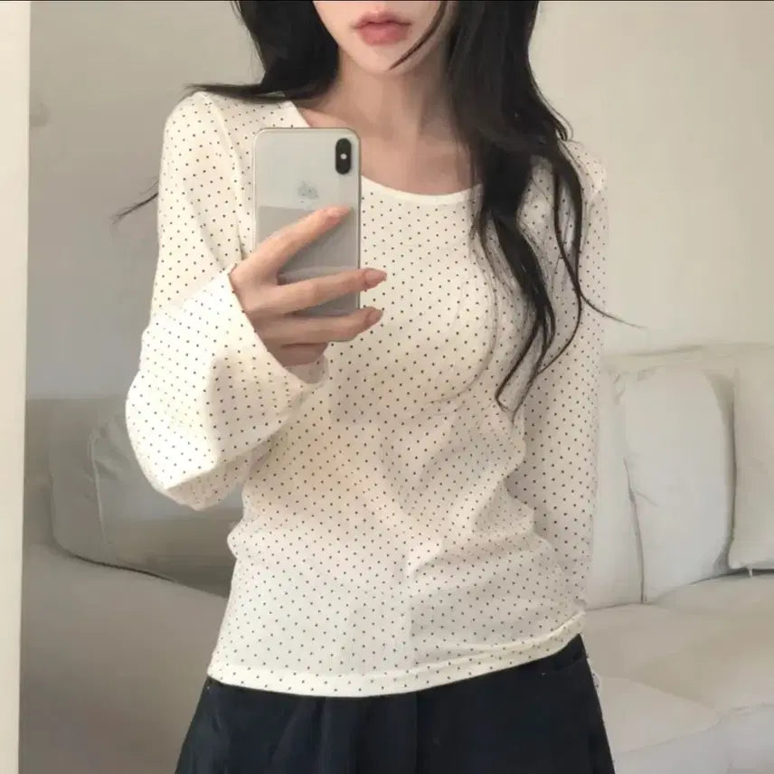 [BUNJANG] The Most Dot Pattern Round Neck Long Sleeve T-Shirt / [더멋] 도트 땡땡이 라운드넥 꾸안꾸 데일리 긴팔티셔츠
