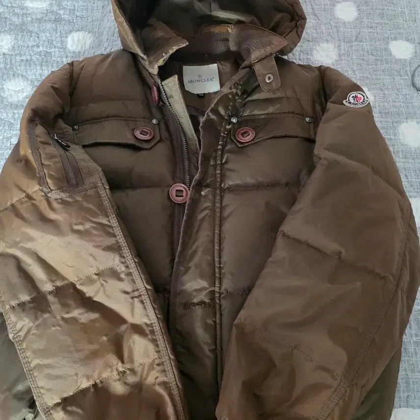[BUNJANG] Moncler Padded Jacket / 몽클레어 패딩