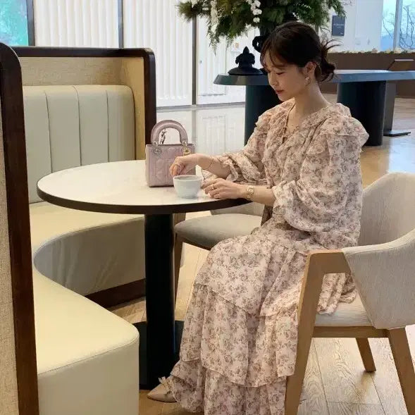 [BUNJANG] Bysini Spring Fragrance Two-Piece Set / 바이씨니 봄향기투피스