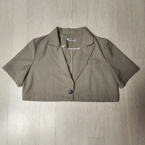 [BUNJANG] Plasmasphere Short-Sleeve Cropped Jacket Blazer Brown / 플라즈마스페어 반팔 크롭 자켓 블레이저 브라운